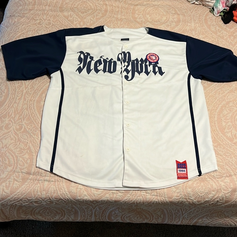 Vintage Men’s XL New York Baseball jersey by Delf